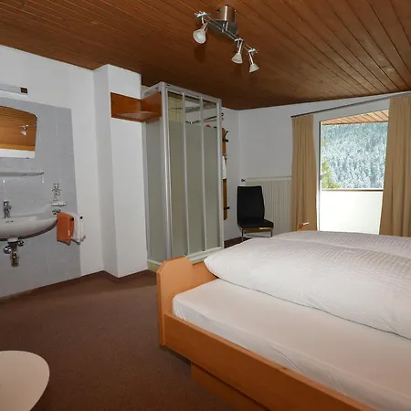 Appartement Haus Triumph à Pettneu am Arlberg Extérieur photo
