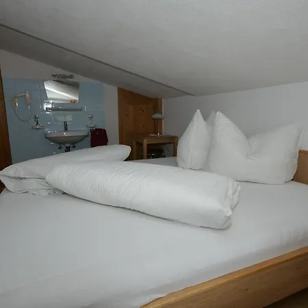 Appartement Haus Triumph à Pettneu am Arlberg Extérieur photo
